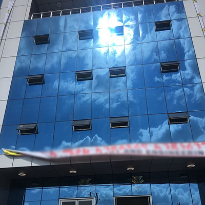 2.3m 파라펫 및 150KM/h 풍하중을 견디는 50년 수명 강철 작업장 건물