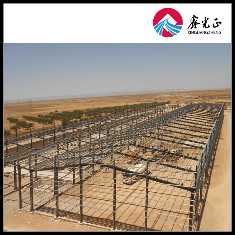 2.3m 파라펫 및 150KM/h 풍하중을 견디는 50년 수명 강철 작업장 건물